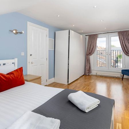 Air Host & Stay - Rockfield House - Sleeps 8 Liverpool Ngoại thất bức ảnh