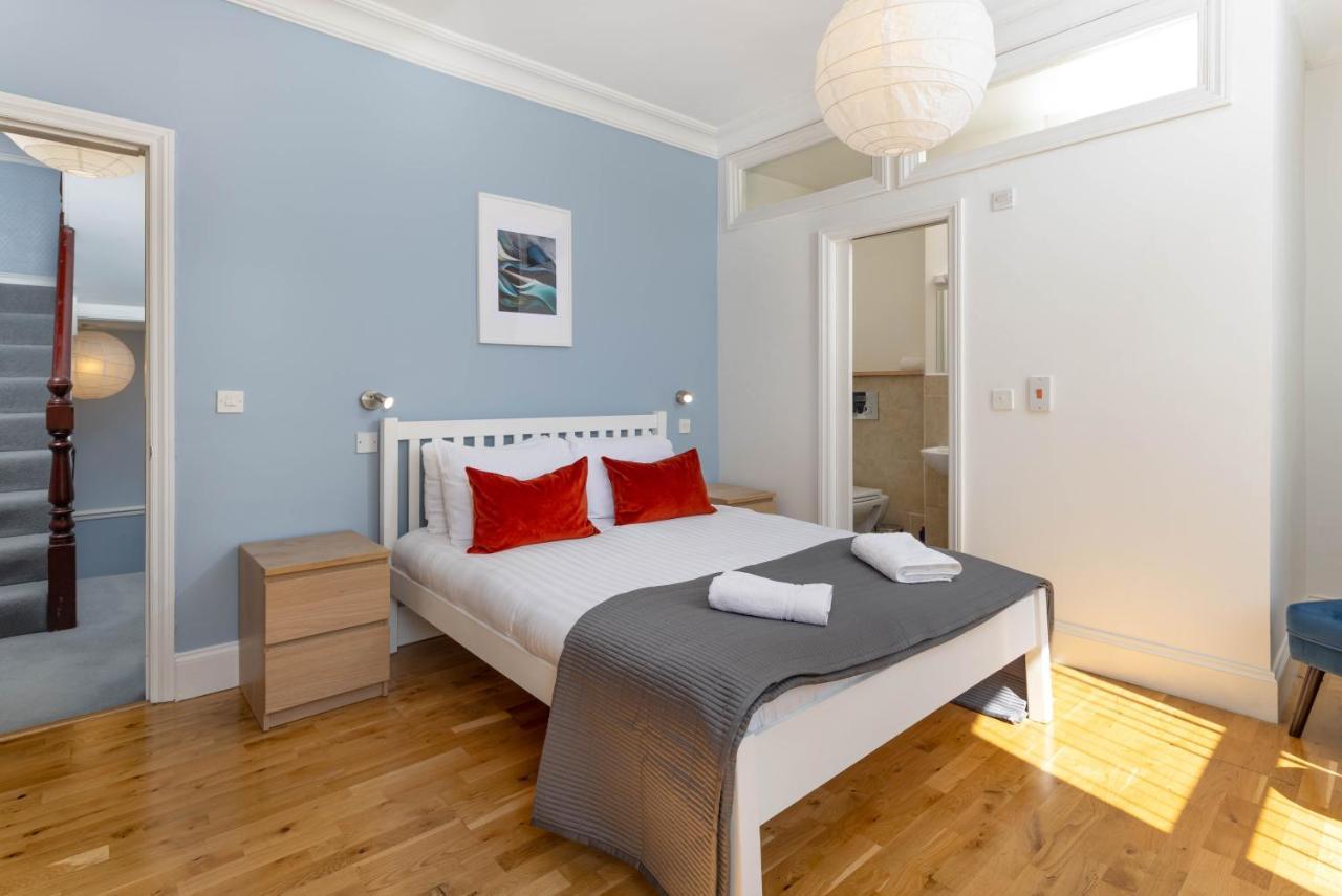 Air Host & Stay - Rockfield House - Sleeps 8 Liverpool Ngoại thất bức ảnh